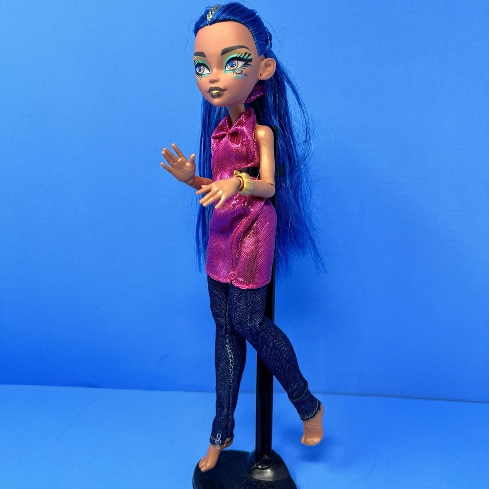 Monster High Cleo de Nile G3 Monster Fest 2022 Doll Mattel Fashion Collectible - Picture 5 of 16